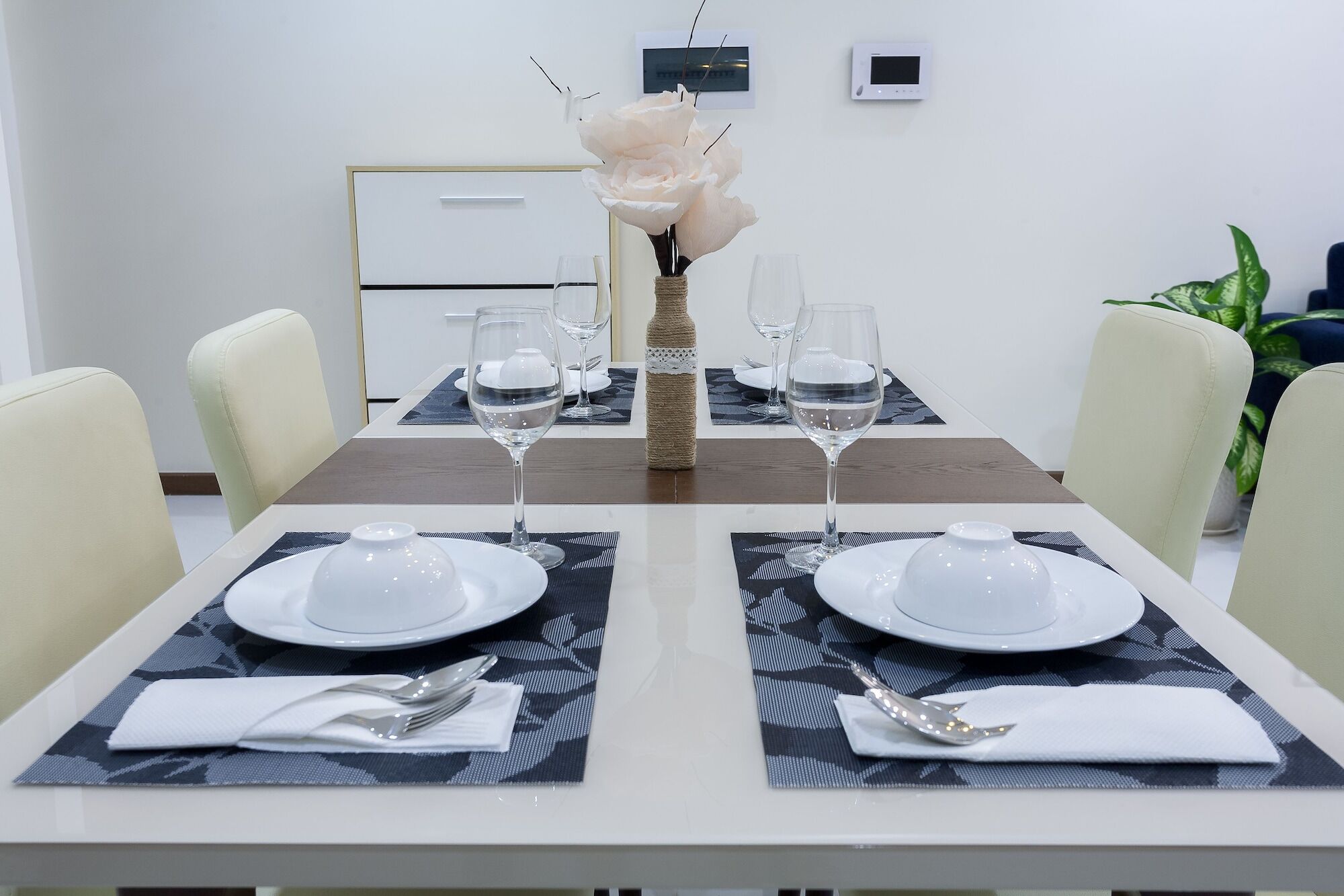 Laze Saigon Vinhomes Park Căn hộ